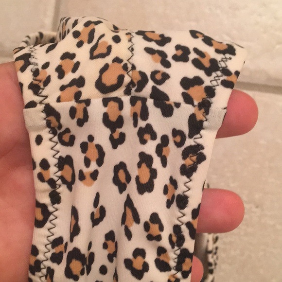 VICTORIAS SECRET cheetah/leopard bottoms - Picture 5 of 6